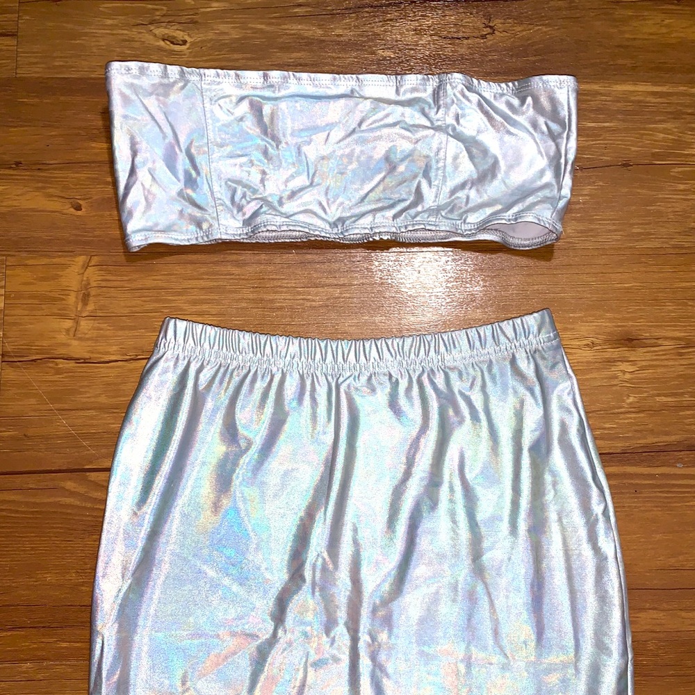 HOLOGRAPHIC TWO PIECE SET